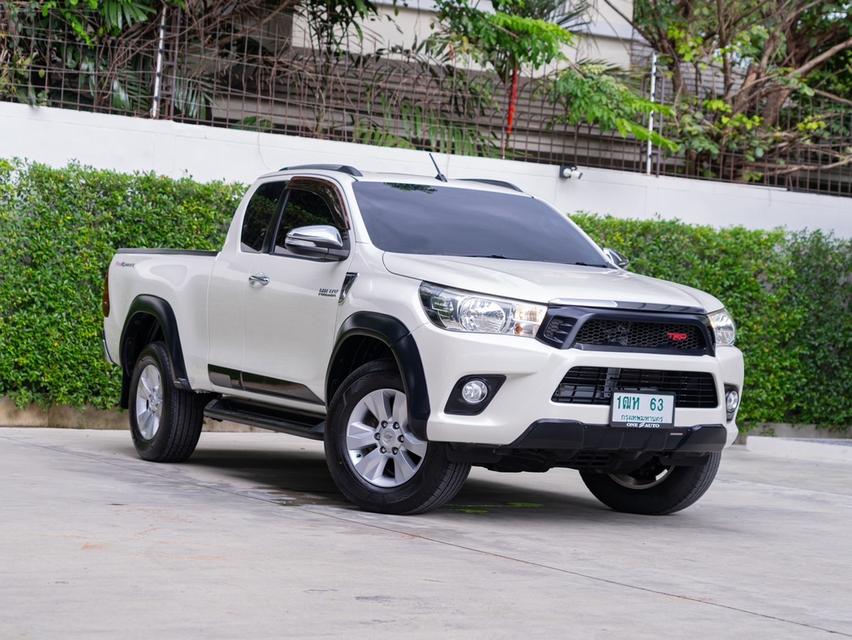 TOYOTA HILUX REVO มือสอง