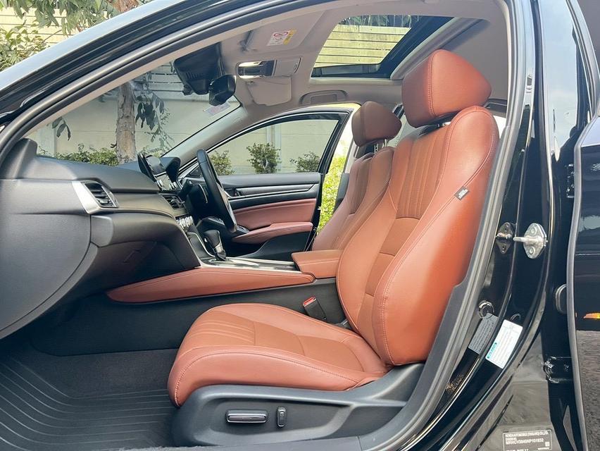 ขาย Honda Accord 2..0e:hev Tech ปี21 14