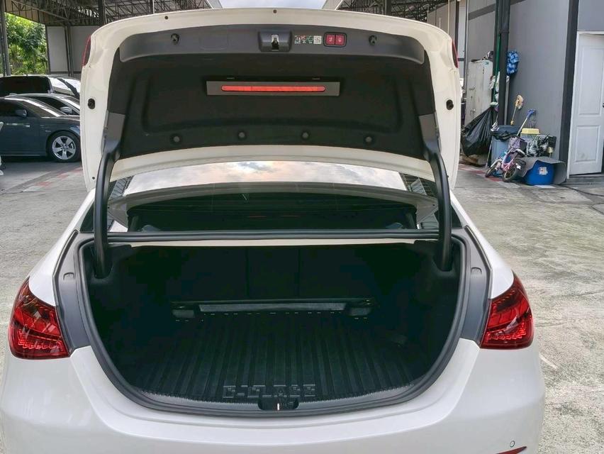 รหัสรถ KP53 C220d W206 เครื่องดีเซล ปี 2023 แท้ (มีวารันตีศูนย์ถึงวันที่ เดือน 7/2026) 4