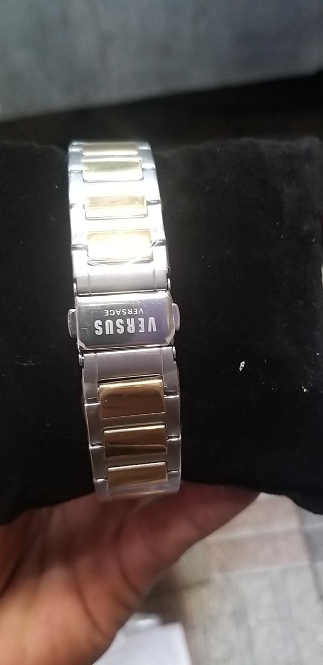 นาฬิกาแบนแนม  ใหม่กริบไม่ผ่านการใช้ รูปที่ 3