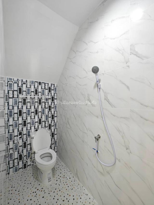 หมู่บ้านรินทิชา ซอยร่มเกล้า 6  6