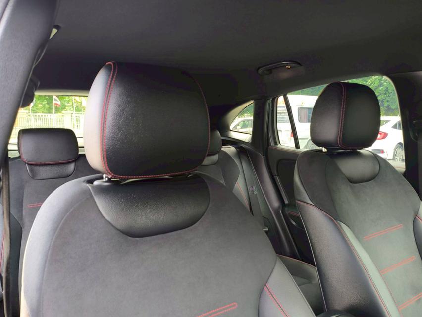 รถเข้าใหม่! MERCEDES-BENZ GLA 200 AMG Dynamic (Facelift) ปี 2021 สีเทา 14
