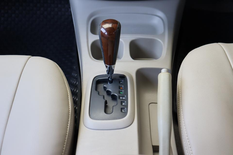 TOYOTA INNOVA 2.0 V 2013 16