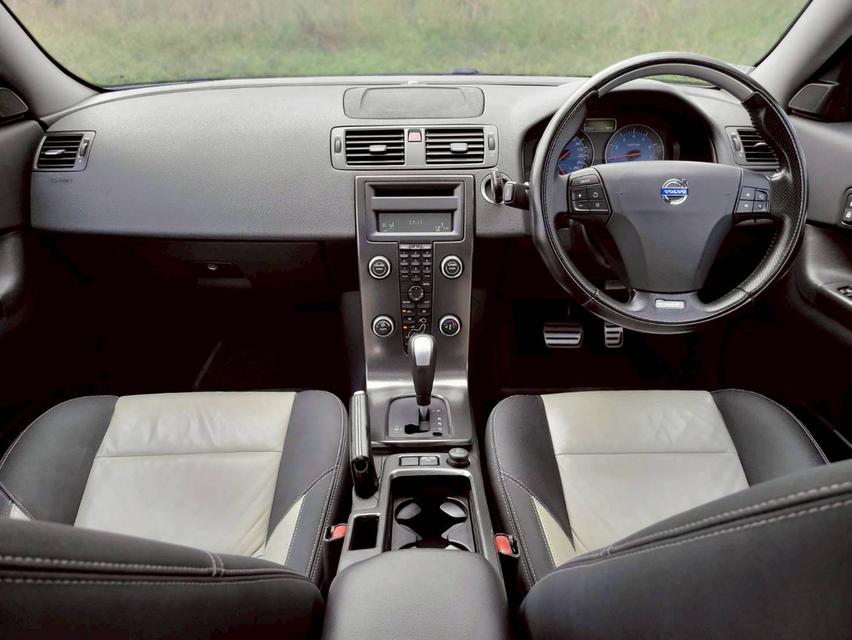  VOLVO C30 2.0 R-DESIGN 2011 รถหรู แฮทช์แบค ขายถูก คุ้มมากๆ 11