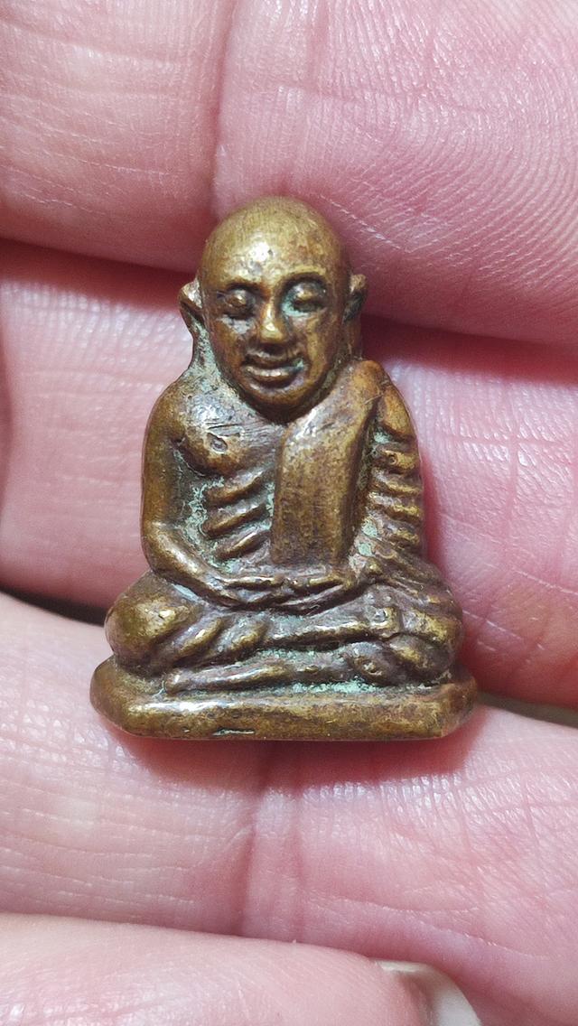 พระเครื่องเนื้อเก่า พระบ้าน