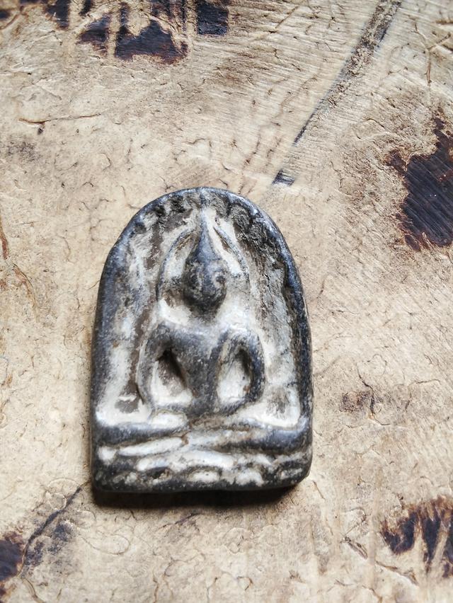 พระเครื่องหลายรุุ่นหลายราคา รูปย่อยที่ 3