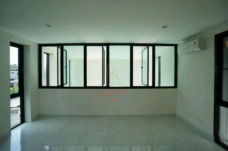 RH081425 ให้เช่า Home office 4ชั้น ตกแต่งใหม่ ซอยรัชดา 32 ใกล้ MRT แยกรัชดา-ลาดพร้าว 6
