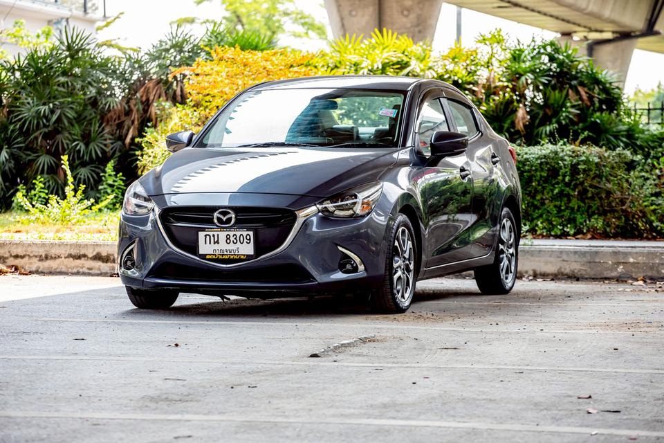 Mazda2 1.5 XD Highplus Led ดีเซล รุ่นท๊อป ปี 2017 สีเทา