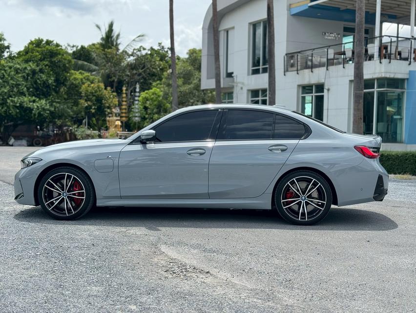 BMW 330e M Sport LCI ปี 2024 ไมล์ 15,xxx km