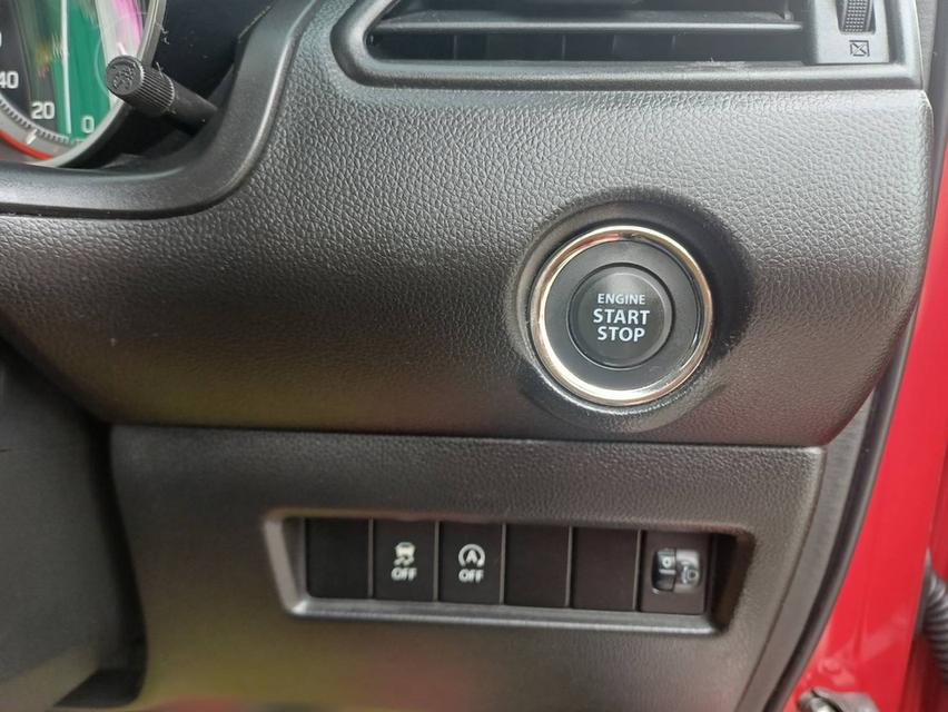 ปี2019 SUZUKI SWIFT NAVI AT TOP มือเดียวออกห้าง บุ๊คเซอร์วิสครบ 17