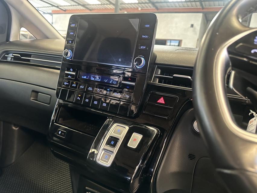 HYUNDAI STARIA 2.2 SEL จดทะเบียนปี 2022 รูปที่ 9
