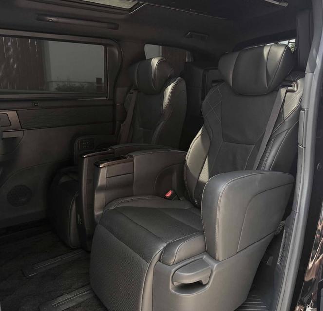 Toyota Vellfire Z Premier ปี 2024 รูปที่ 13