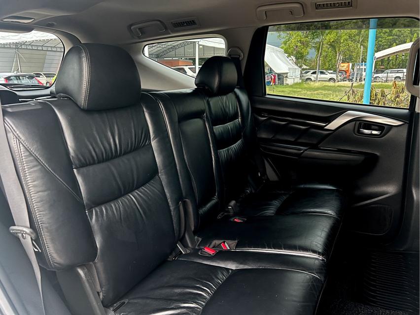 ขาย Mitsubishi Pajero 2.4GT 4wd ปี16 12