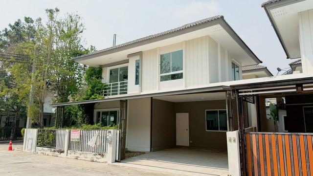 ขายบ้านแฝด 2 ชั้น เสนา วิลเลจ สุขุมวิท-แพรกษา Sena Village Sukhumvit - Praksa ขนาด 41.1 ตร.วา รีโนเวทใหม่ พร้อมอยู่ หลัง 1
