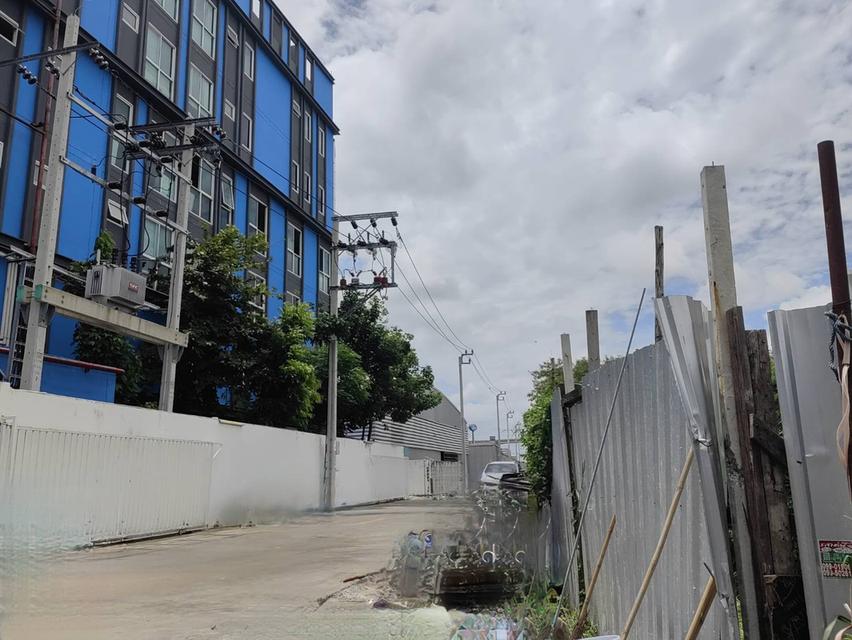 ขายที่ดิน 91ตรว. ซอยเทพสง่า ถนนศรีนครินทร์48 ใกล้ MRTสถานีศรีอุดม  ที่ดินอยู่ในซอยเทพสง่า ปากซอยเป็นโชวรูมรถ MG 3