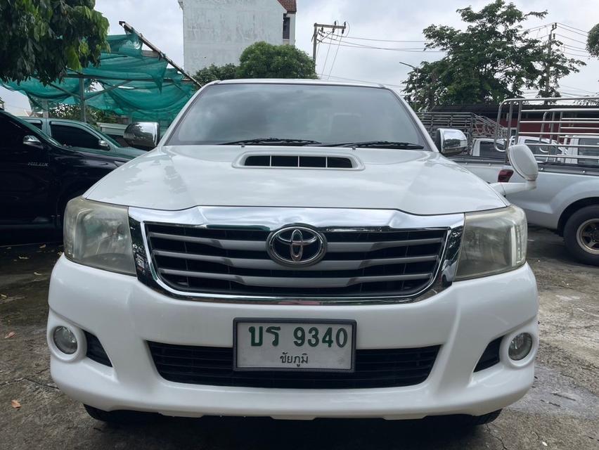 2013 Toyota Vigo 2.5 เกียร์ธรรมดา  ขาย 269000.- สอบถาม 0853375537 เอ 3