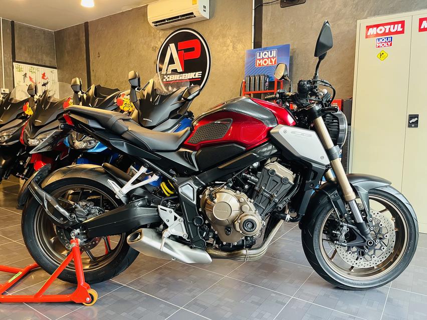 ขายด่วนมือเดียวCb650r/2020