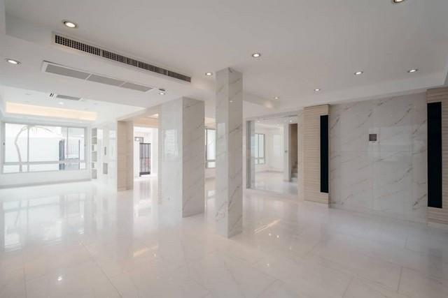 ขาย Town home 3 ชั้นหลังใหญ่ย่านอโศก 48 ตรว. 440 ตร.ม. ซอยสุขุมวิท 15 กล้โรงเรียนนานาชาติ NIST ใกล้ BTS อโศก, Terminal 2 4
