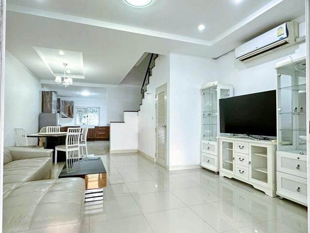 กำนันแม้น ทาวน์โฮมหรู 3 ชั้น 23 ตร.วา. บิ๊กซี กัลปพฤกษ์ 500 ม.270 ตร.ม. 3นอน 9-15 MRT ภาษีเจริญ 2.6 กม. 4 น้ำ ถ. สาทร-กั 1