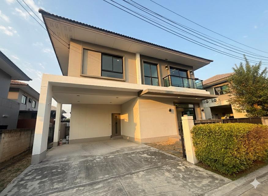 บ้านสุดหรู CASA GRAND สุขาภิบาล 5 บ้านใหม่ บ้านเดี่ยว 2 ชั้น บิ้วอินสไตล์โมเดิร์น 4 นอน 3 ห้องน้ำ 9.49 2