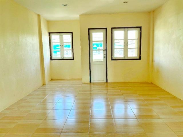 ทาวน์เฮาส์ 3 นอน 2 น้ำ ใกล้ สวนหลวง ร.9 900 ม. 24 ตร.ว.188ตร.ม. หลังหัวมุม เฉลิมพระเกียรติ ร.9 44-52 ประเวศ ใหญ่มาก 2คูห 6