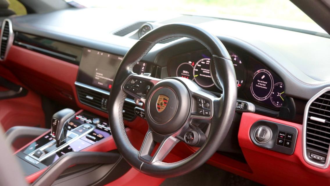 Porsche Cayenne Coupe E-Hybrid 2021 สี Crayon Grey รถสวยพร้อมใช้ รูปที่ 3