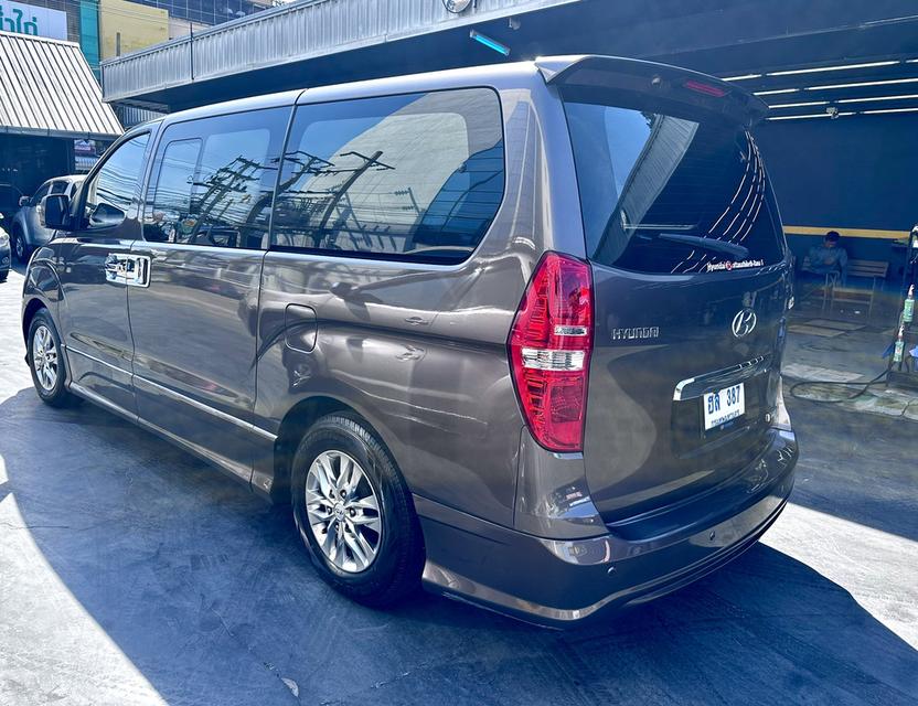 ็Hyundai H1 Deluxe 2014 รูปที่ 3