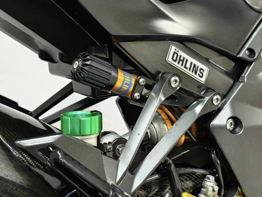 Kawasaki Z1000r ปี 2019 abs รุ่นตัวท็อปจากโรงงาน รูปที่ 14