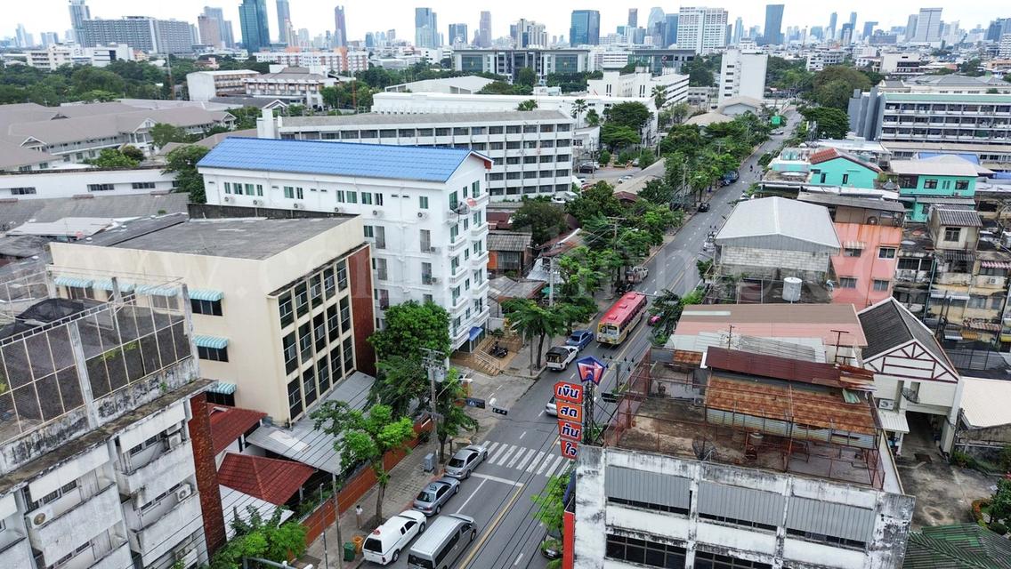 ที่ดิน ใจกลางเมือง ติดถนน เขตดุสิต พร้อมอาคาร 2 หลัง 4