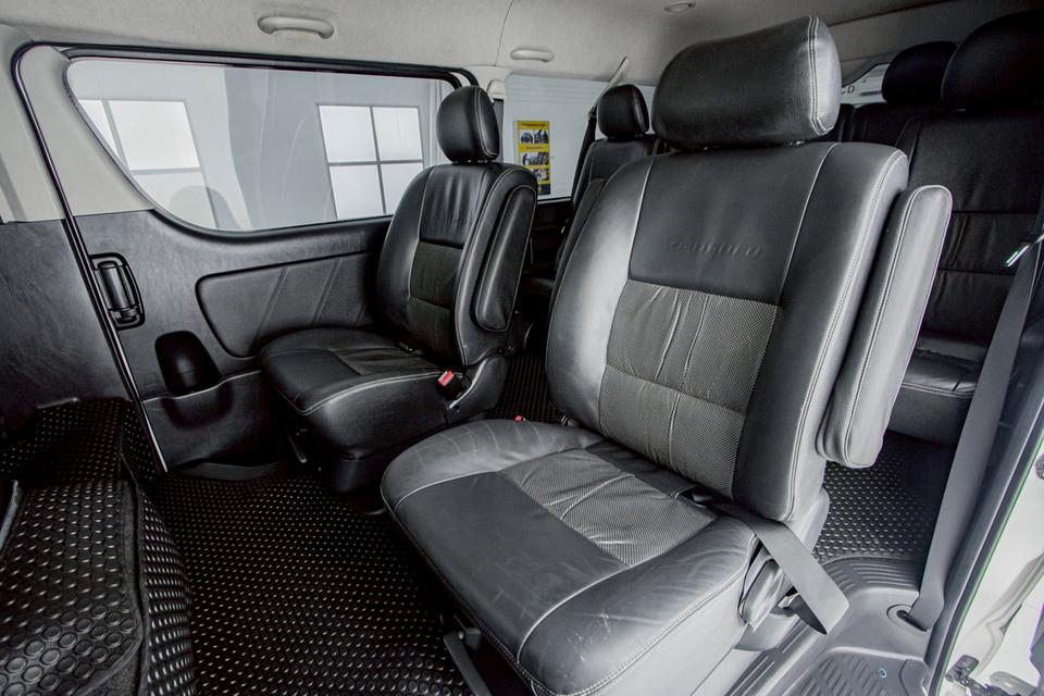 TOYOTA VENTURY 2.7 G 05-19 2018 9