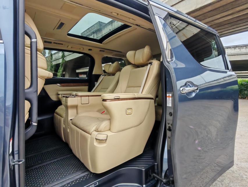 💥 Toyota Vellfire 2.5 Hybrid Executive Lounge E-Four 4WD 15 จด 16 💥 13