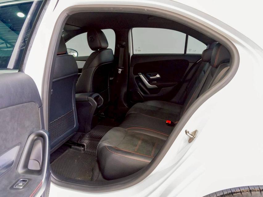Mercedes Benz A200 AMG ปี จด 2021 18