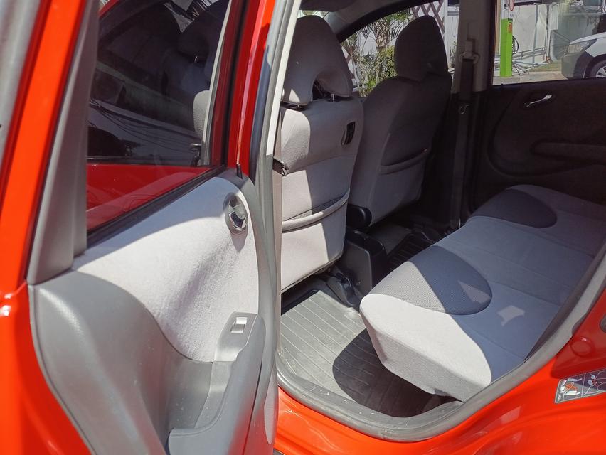 ขาย Honda Jazz 2004 สีแดง โฉมแรก รูปที่ 12