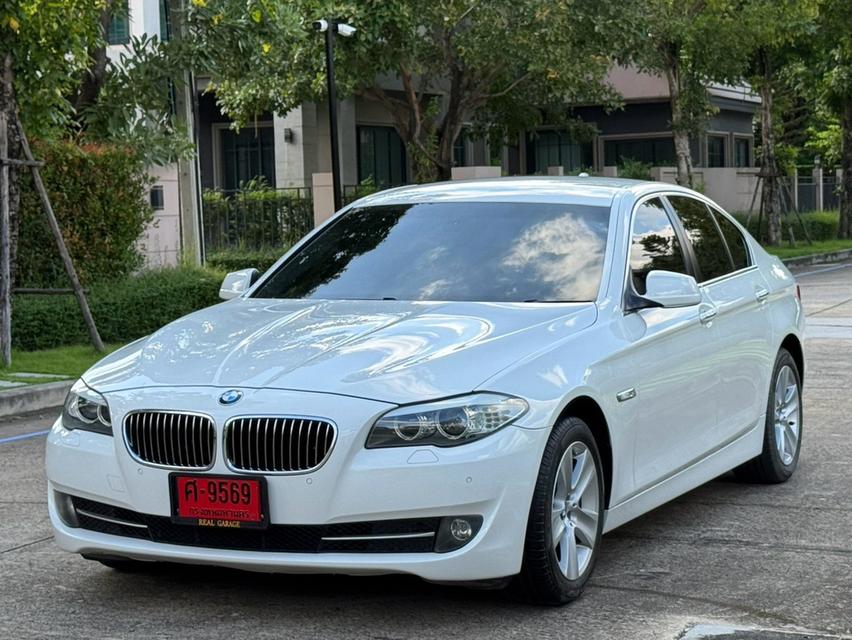 BMW Series5 523I F10 ปี 2010 วิ่ง 60000 KM.