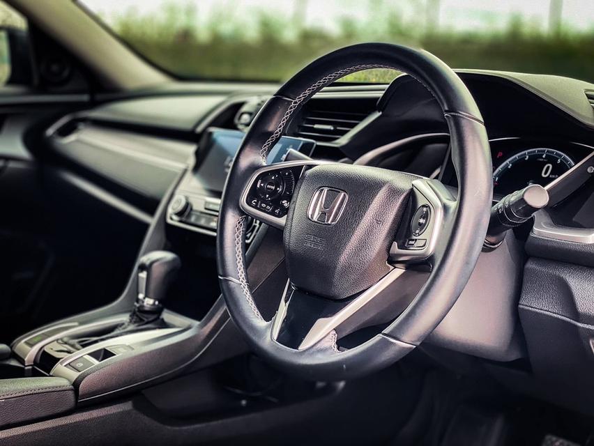 2016 Honda Civic FC 1.8 e l 7