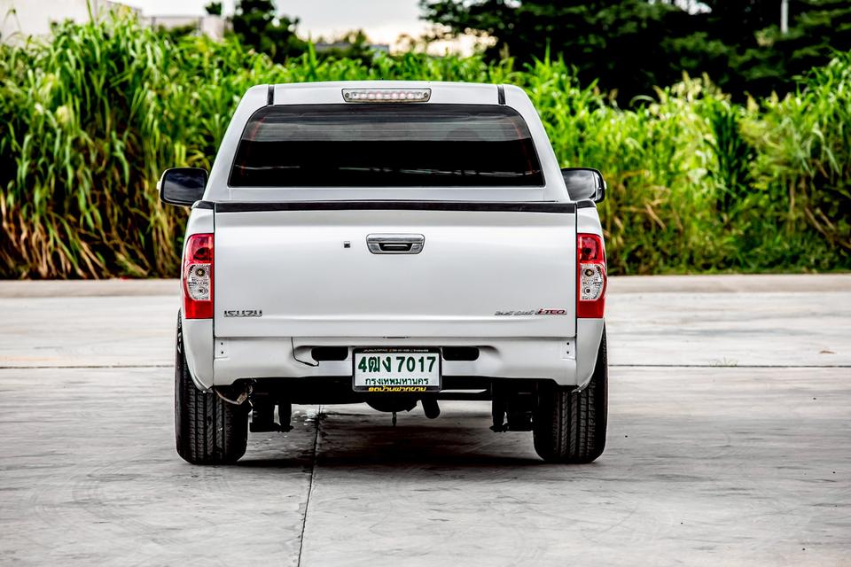 Isuzu Space Cab 2.5 X-Series สีเทา เกียร์  MT ปี 2011 7