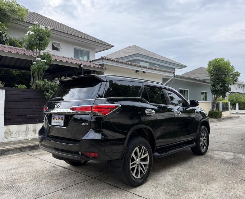 #toyota #fortunerTOYOTA FORTUNER 2.4 ขับ 2 ปี 15 สีดำ ประวัติศูนย์ ประกันชั้น1 เหลือถึงสิ้น รูปที่ 5