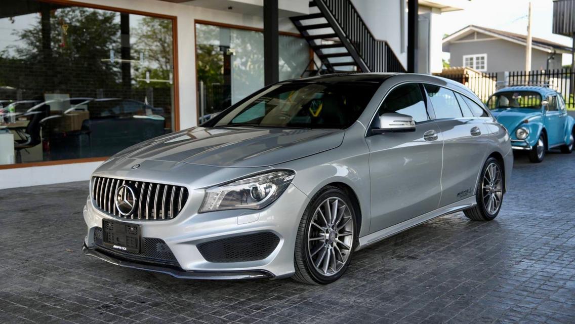 Mercedes-Benz CLA250 W117 AMG Shooting Brake ปี 2016