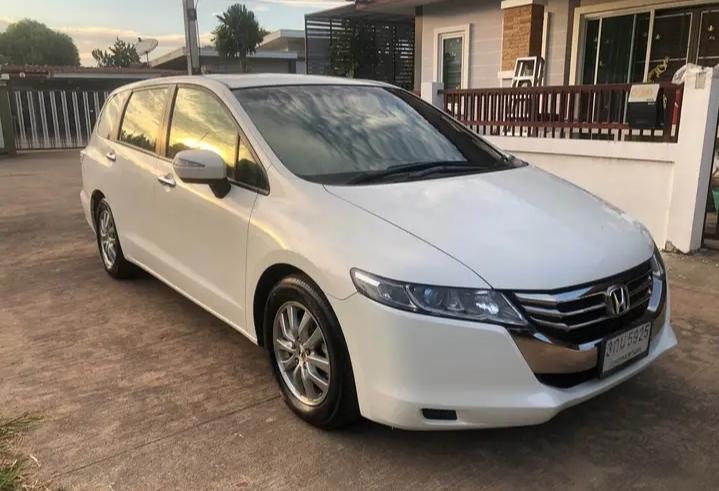 2012 Honda Odyssey สีขาว สภาพดี 3