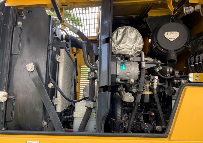 WR12-6 (WA100-6) แขนยกสูงพิเศษ ตัก 1.28 คิว ยกสูง 3.90 ม. เครื่องยนต์ 4 สูบเทอร์โบ 99.4 แรงม้า  13