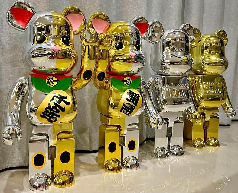 เหมา Bearbrick 20th 4