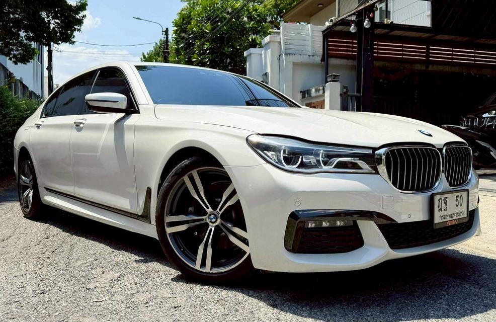 BMW 730ld M Sport ปี 2016 วิ่ง 2xx,xxx KM. รูปที่ 3