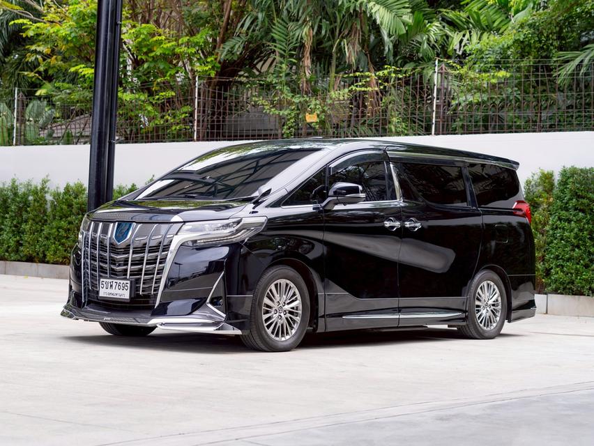 Toyota Alphard 2.5L GF Hybrid ปี 2022