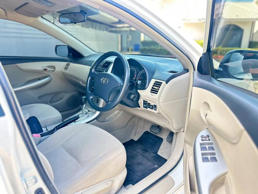 Toyota Altis 1.6E CNG ปี 2012  ไมล์น้อย  11