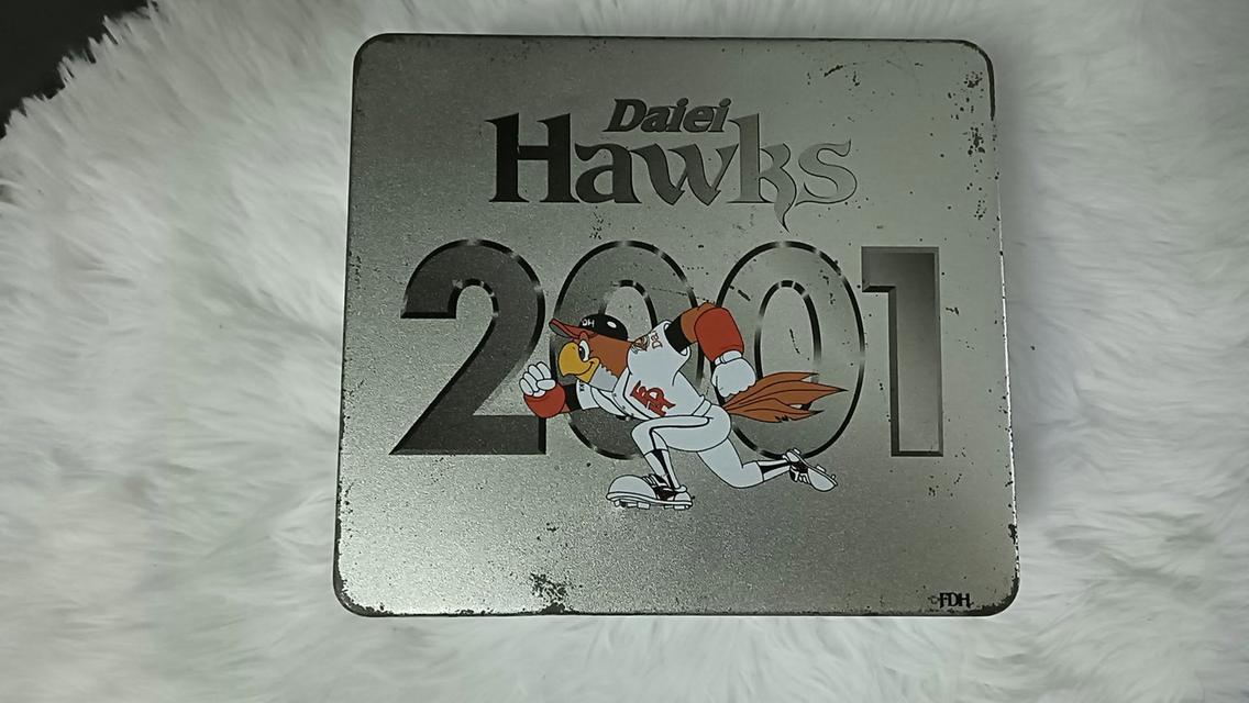 [Rare Item / งานสะสมญี่ปุ่นปี 2001] กระเป๋ากล่องเหล็กหูหิ้ว Daiei Hawks (NPB Baseball)