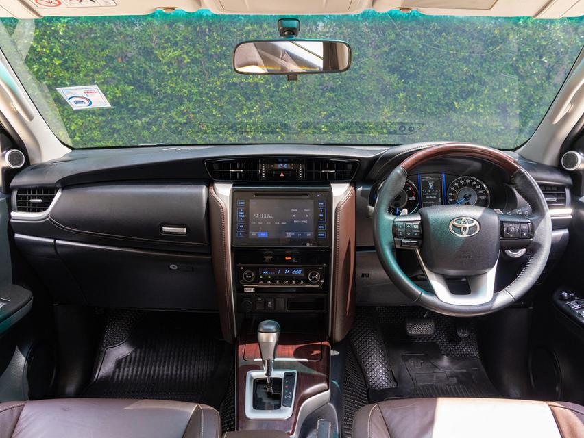 TOYOTA FORTUNER 2.4 V SUV ปี 2017 รูปที่ 13