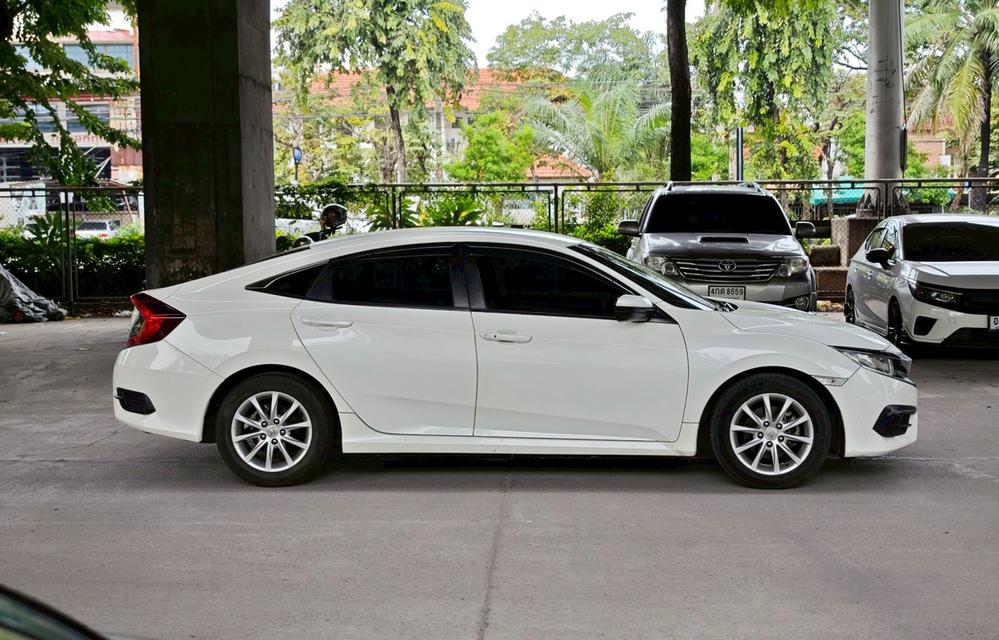 Honda Civic FC 1.8 E ปี 2017