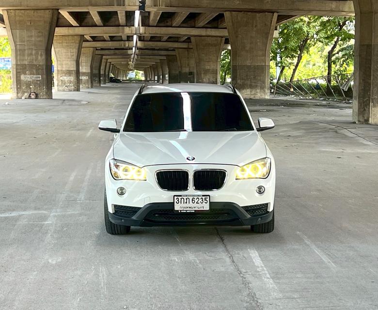 ขายรถ BMW X1 LCI ปี 2014 สีขาว เกียร์ออโต้ 2