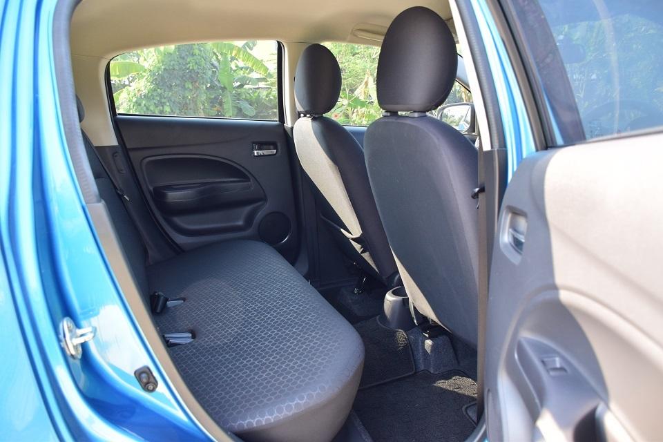 ผ่อนถูก 3 พันกว่าบาท ปี2012 MITSUBISHI MIRAGE 1.2 GLX พุตสต๊าท กุญแจคีเรท ขับประหยัดน้ำมัน แม็ก CD เดิมๆไฟตัดหมอก กล้องหลัง โทร0957401229 ไอดีไลน์UTBP รูปที่ 9