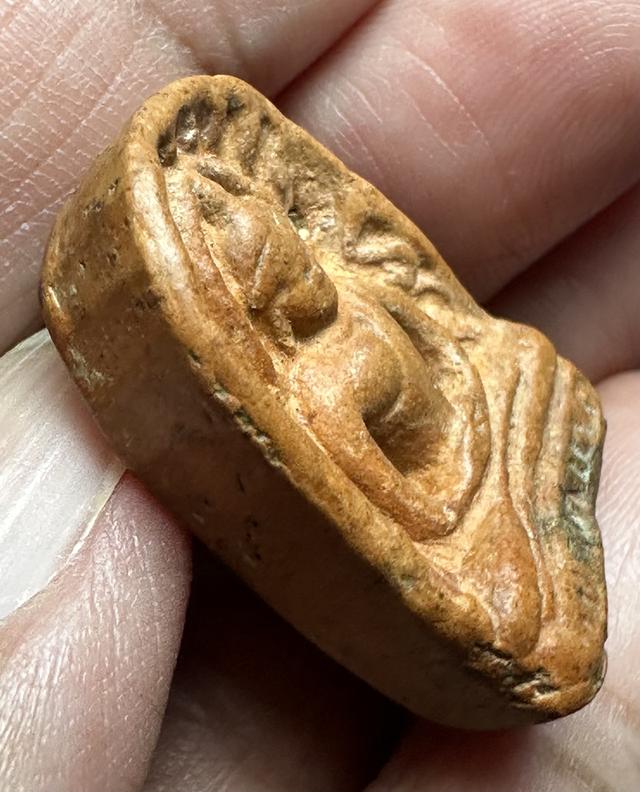 พระกำแพงซุ้มกอ องค์ละ1000